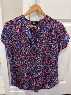 100% SILK Trouve Navy, Red & Light Blue Abstract Short-Sleeve V-Neck Blouse